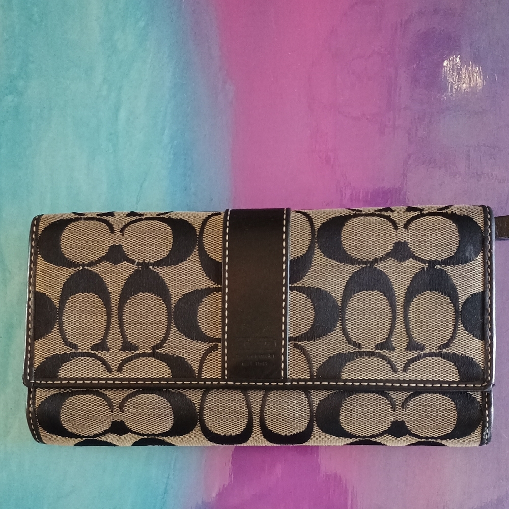 Vintage Coach Tri Fold Wallet With Leather Accent And Interior